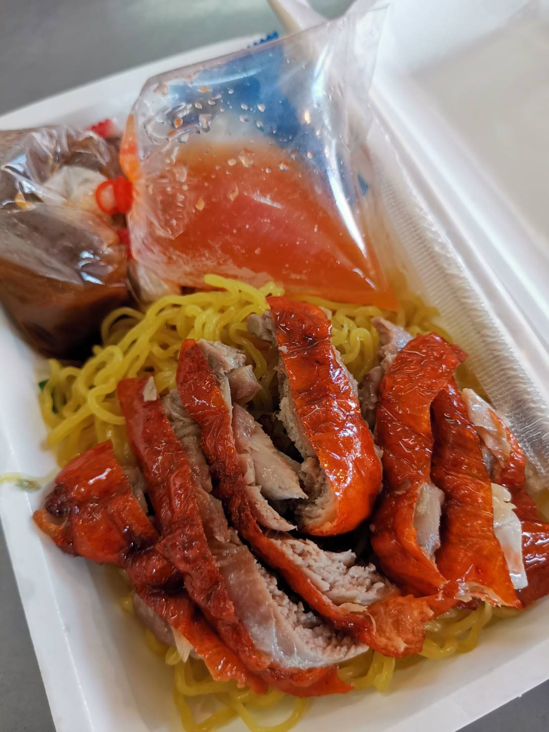 Cypher Gelato, สุกี้จินดา, สาขาลาดพร้าววังหิน, เถ่าชิ่ว น้ำเต้าหู้มือหนึ่ง, เตาถ่าน หมูกระทะ, Unfinished Coffee Roaster, เซี้ยม ก๋วยเตี๋ยวสุโขทัย วังหิน, เครปป้าเฉื่อย, สาขา Plaza Lagoon, เฝอ'54, สาขาลาดพร้าววังหิน 60, ซ้งเป็ดพะโล้, ผัดไทยวังหิน Showปัง, ราดหน้าฟาไฉ, โกวนัน, โกวใหญ่ ก๋วยเตี๋ยวหมูต้มยำ, รัตนา ราชาบะหมี่เกี๊ยวข้าวหมูแดง, ทวีชัยเป็ดพะโล้, กล้วยทอดล้านช้าง, Wood Café, หมูมาไก่ไป, เลิศทิพย์วังหิน, ก๋วยเตี๋ยวต้มยำไข่ลาวา, Buta Shabu, โก โรตีชาชัก ลาดพร้าววังหิน