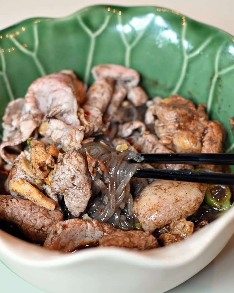 ก๋วยเตี๋ยวเรือในคลอง อยุธยา, กรุงเก่า"เตี๋ยวเรือ", ก๋วยเตี๋ยวเรือลวกปากริมคลอง &amp; หมูกะทะ อยุธยา, ก๋วยเตี๋ยวเรืออยุธยา-โอชินสูตรโบราณ, ร้านก๋วยเตี๋ยวเรือโอ่งบนแพริมแม่น้ำน้อย, ก๋วยเตี๋ยวเรือกิมหลวน อยุธยา, ก๋วยเตี๋ยวเรือ ตาลเดี่ยว'เตี๋ยวเรือ, ก๋วยเตี๊ยวลุงแจ๊ะ (บัวหวาน), ร้านก๋วยเตี๋ยวตาไห (คลองท่อ), ก๋วยเตี๋ยวเรือแม่วันดี อยุธยา, ก๋วยเตี๋ยวเรือแม่ต่วม อยุธยา, ก๋วยเตี๋ยวเรือ เสือร้องไห้, ก๋วยเตี๋ยวเรือ "รสโจ๊ะ" ป้าไวท์, ก๋วยเตี๋ยวเรืออยุธยา ป้าษา2, ก๋วยเตี๋ยววัดใหญ่, ก๋วยเตี๋ยวเรือห้อยขา อยุธยา, ก๋วยเตี๋ยวเรือนายอ๊อฟ สูตร”ยายจง”รสดั้งเดิม, ไทยเทวา ก๋วยเตี๋ยวเรืออยุธยา, ต้อยตลาดแตก สาขาใหญ่ ก๋วยเตี๋ยวเรืออยุธยา