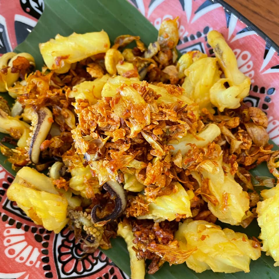ครัวจำแลง แปลงกาย, ยุ้งข้าวหอม, ขมิ้น Camin Cuisine &amp; Cafe, สาขาอารีย์, ละมุนลิ้น โฮม คิทเช่น, ภูเก็จ, Bistro Palette, Aim.Bangkok, บ้านสะใภ้ใต้, ครัวข้าวหอม แกงปักษ์ใต้, บ้านไอซ์, Paknang.bkk, คุ้น•เคย Eatery, Cafe &amp; Bar, ครัวรสนคร, ครัวคุณอิ้น, สาขาเลียบทางด่วนรามอินทรา, ครัวปากพนัง (อาหารปักษ์ใต้), ปรายระย้า, เรือนแม่หลุย, มัลลิกา ชุมพร อาหารปักษ์ใต้