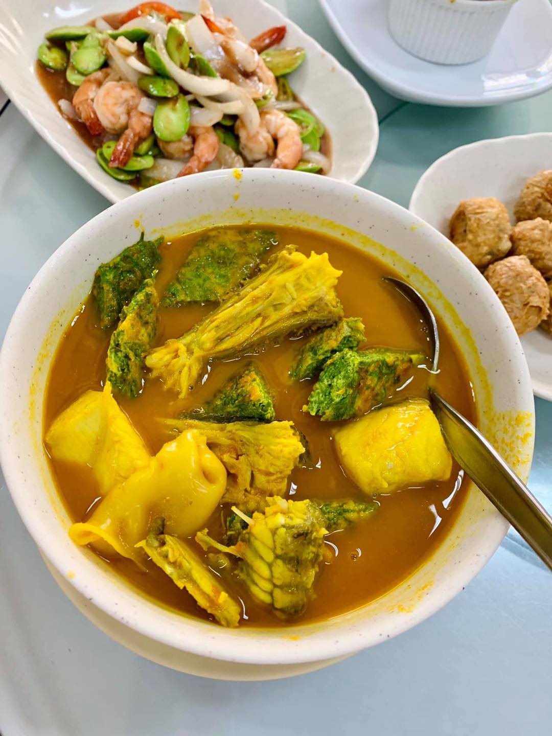 สวนชื่นสุข, Ar Restaurant Hatyai 嗳, ศิริ ต้มเลือดหมูหาดใหญ่, ไก่กรอบพี่เน่, ในรู, กุ๊กชัยติ่มซำ-ก๋วยเตี๋ยวราดหน้าปลากะพง, ร้านใต้ขอย ซอยตัน, กันเอง, หนานหยวน บะหมี่เกี๊ยวกุ้ง, สาขาปุณณกัณฑ์, ป่ายาง, บ้านก้ามปู, โชคดีแต่เตี้ยม บะกุ๊ดเต๋, ไก่ทอดหาดใหญ่มีนา, ร้านราดหน้าโกฉ่อน, ขนมจีนป้าชื่น, Space Bar, ขนมไข่เตาถ่านน้องนิล&คาเฟ่, ข้าวต้มรถแดง