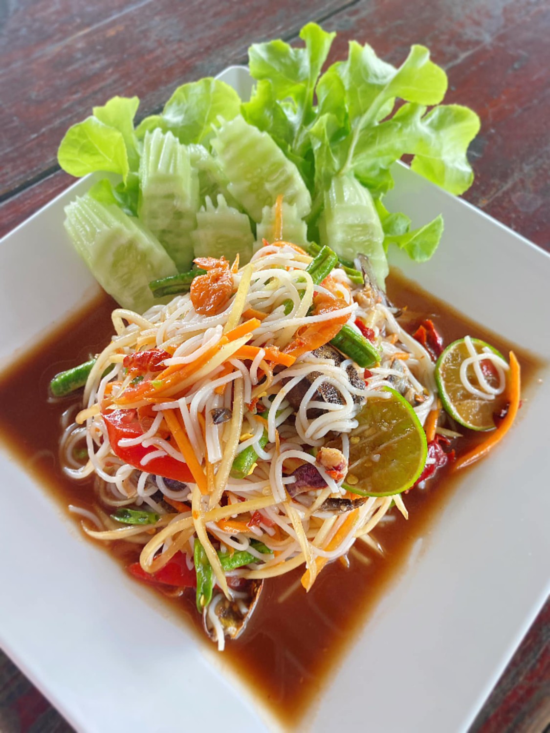 ร้านอ้นส้มตำปูม้า, ไผ่ขวาง, Zaab Station, เอมโอช by The Story, ครัวกางนา, คุ้มขวัญเจ้าเอย, ร้านบ้านเด, กุ่ยหมง, สวนอาหารเบญจรงค์ สุพรรณบุรี, ขัวะ, ลายน้ำ, มุมสบายครัวริมคลอง, ข้าวต้มโกเฑียร, นพรัตน์ ภัตตาคาร, กุ้งเป็น (เจ๊เน้ย), ขนาบน้ำสุพรรณบุรี and mellow, เรือนแพ (ครัวสุพรรณ) &amp; รีสอร์ท, ริมคลองเฮ้าส์, สุรชัยปลาเผา บึงไผ่แขก, Taiheiyo sushi suphanburi