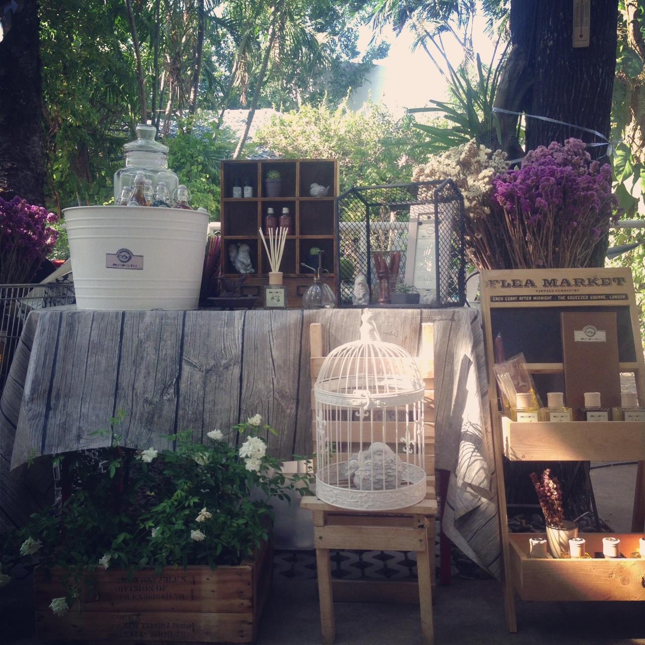 Air Space Hua Hin, ปลีกวิเวก คาเฟ่, After morning cafe, The Chocolate Factory HuaHin, DRIP RIM LAY, Top Seacret Beach Cafe, Molley coffee stand, RowHou8e Cafe' HuaHin106, 25 Monday cafe', S'more Cafe Huahin, Tree House Cafe', Wilaiwan Hua Hin