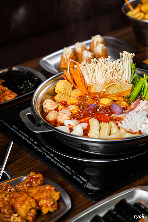 Dookki Topokki สาขาเอสพละนาด รัชดา, Cheese Owl, Seoulful 서울풀, Kao Kao 카오 카오 เกาเกา อาหารเกาหลี