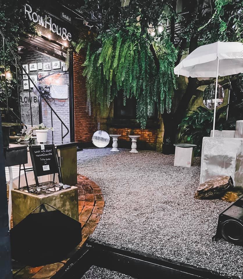 Air Space Hua Hin, ปลีกวิเวก คาเฟ่, After morning cafe, The Chocolate Factory HuaHin, DRIP RIM LAY, Top Seacret Beach Cafe, Molley coffee stand, RowHou8e Cafe' HuaHin106, 25 Monday cafe', S'more Cafe Huahin, Tree House Cafe', Wilaiwan Hua Hin