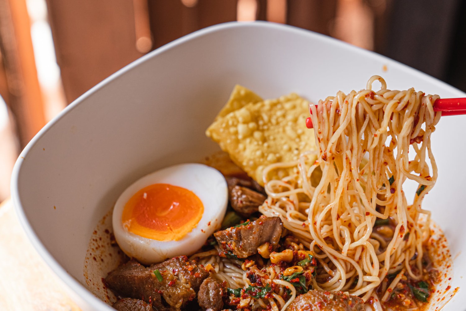 ก๋วยเตี๋ยวต้มยำเจ้ดำ200ปี, ก๋วยเตี๋ยวต้มยำนายฮัน, ปากแดงก๋วยเตี๋ยวต้มยำ, บ้านก๋วยเตี๋ยวต้มยำหมูเด้ง ลาดพร้าว101, ก๋วยเตี๋ยวต้มยำไข่ลาวา, ก๋วยเตี๋ยวต้มยำกากหมู สูตรโบราณ ท่าน้ำนนท์, เด็กเส้น, พี่อ้อ ก๋วยเตี๋ยวต้มยำกุ้ง