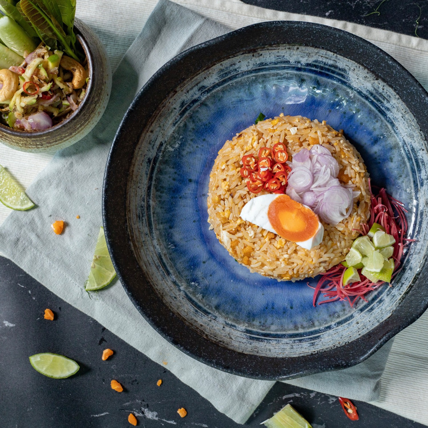 สะหวา, กลมกล่อม, ดอนญ่า, ต้นทาง, ครัวมะเรือง, ร้านข้าวต้ม 2500, เนินขุมทองการ์เด้นท์, นานหยวนบะหมี่เกี๊ยวกุ้ง, สาขากองบิน 56, ไก่ทอดเดชา, สาขาสนามบินหาดใหญ่, สบันงา, เหม่ยเหว่ย สาขาถนนสนามบิน, ร้านข้าวต้มมัดเนินขุมทอง คาเฟ่อาหารใต้