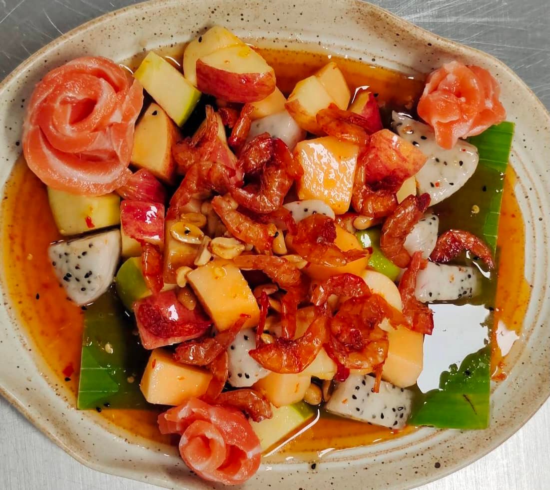 สะหวา, กลมกล่อม, ดอนญ่า, ต้นทาง, ครัวมะเรือง, ร้านข้าวต้ม 2500, เนินขุมทองการ์เด้นท์, นานหยวนบะหมี่เกี๊ยวกุ้ง, สาขากองบิน 56, ไก่ทอดเดชา, สาขาสนามบินหาดใหญ่, สบันงา, เหม่ยเหว่ย สาขาถนนสนามบิน, ร้านข้าวต้มมัดเนินขุมทอง คาเฟ่อาหารใต้