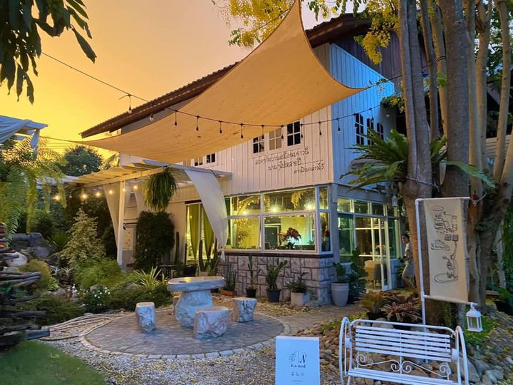 พริบพรี คาเฟ่, FOX COFF, Begiin, Coco&amp;coff, Good time Cafe', Me Cafe' Phetchaburi, Tumlay Cafe &amp; Bar, Ka-nod Café, พิเศษ กาแฟ, อากงคาเฟ่, LoveBread Thailand, SPACE TIME Cafe’ Phetchaburi, ณ โรงนา คาเฟ่