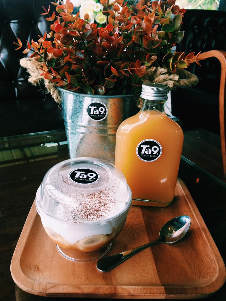 พริบพรี คาเฟ่, FOX COFF, Begiin, Coco&amp;coff, Good time Cafe', Me Cafe' Phetchaburi, Tumlay Cafe &amp; Bar, Ka-nod Café, พิเศษ กาแฟ, อากงคาเฟ่, LoveBread Thailand, SPACE TIME Cafe’ Phetchaburi, ณ โรงนา คาเฟ่