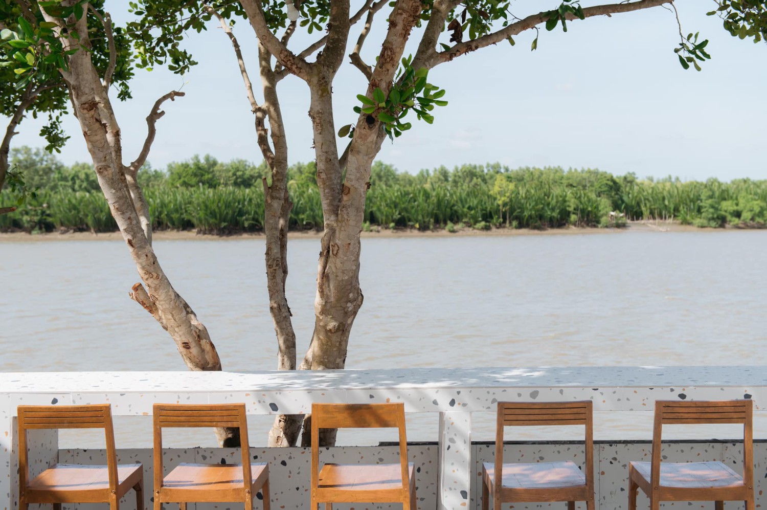 Unplan, ma na cafe', ปลาชุม : Plachum Café & Bistro, Nava House Café - นาวา เฮ้าส์ คาเฟ่, Coffee 123, FarmVille Chachoengsao, บ้านพระจันทร์เวียน, กรีนวิลล์ ผักสลัดเสิร์ฟจากฟาร์ม , D•presso cafe, Baan Melon Desert, Red Cat Cafe ตลาดบ้านใหม่, Lifehouse Cafe & Kitchen, T13 Café