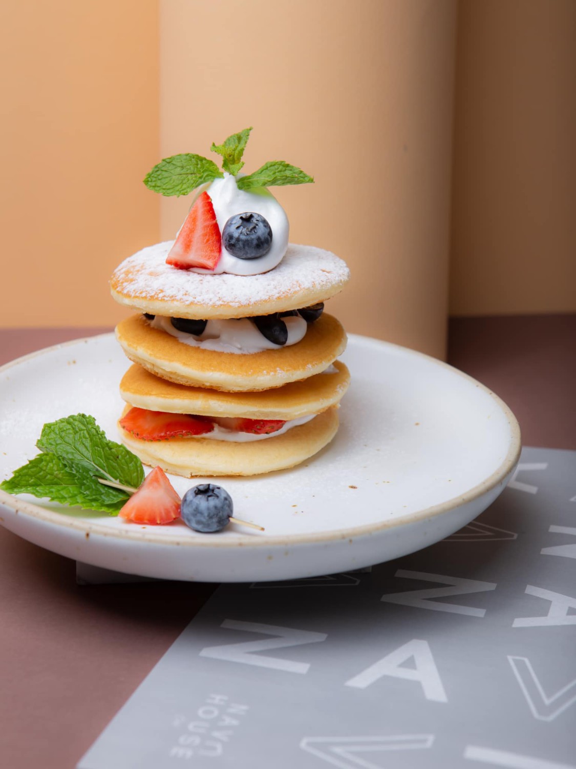 Unplan, ma na cafe', ปลาชุม : Plachum Café & Bistro, Nava House Café - นาวา เฮ้าส์ คาเฟ่, Coffee 123, FarmVille Chachoengsao, บ้านพระจันทร์เวียน, กรีนวิลล์ ผักสลัดเสิร์ฟจากฟาร์ม , D•presso cafe, Baan Melon Desert, Red Cat Cafe ตลาดบ้านใหม่, Lifehouse Cafe & Kitchen, T13 Café