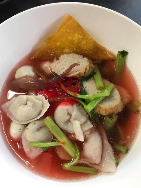 นิยมบุฟเฟ่ต์ ก๋วยเตี๋ยวไก่มะระ, ก๋วยเตี๋ยวเรือ จ้าวคุณ Jaokhun ปากน้ำ สมุทรปราการ, นายท่าน, เฮียปิงลูกชิ้นปลาหมึก, สำรวยก๋วยเตี๋ยวเนื้อ วัดอโศการาม, ก๋วยเตี๋ยวเรือเติมบุญ, ก๋วยเตี๋ยวปลื้ม เนื้อตุ๋น หมูตุ๋น, ก๋วยเตี๋ยวเนื้อ เจ๊หงษ์ แพรกษา, ก๋วยเตี๋ยวเป็ดเจ๊เต็ง, ต.รุ่งโรจน์ ลูกชิ้นปลา, เนื้อตุ๋น แม่ประคำ อร่อยที่สุดในโลก 24 ชม., เจ๊ลี ก๋วยเตี๋ยวเรืออยุธยา รสเด็ด, ติ๋มก๋วยเตี๋ยวเป็ด, ก๋วยเตี๋ยวลูกชิ้นยักษ์ - สะพานเขียว, ก๋วยเตี๋ยวดาวทอง, ก๋วยเตี๋ยวข้ามฟาก, สถานีรถไฟฟ้าทิพวัล-แบริ่งเก่า, ก๋วยเตี๋ยวเรือตรากบ ปั๊ม ปตท.สมจิตร, เจ๊ดา ก๋วยเตี๋ยวเป็ด ปากน้ำ