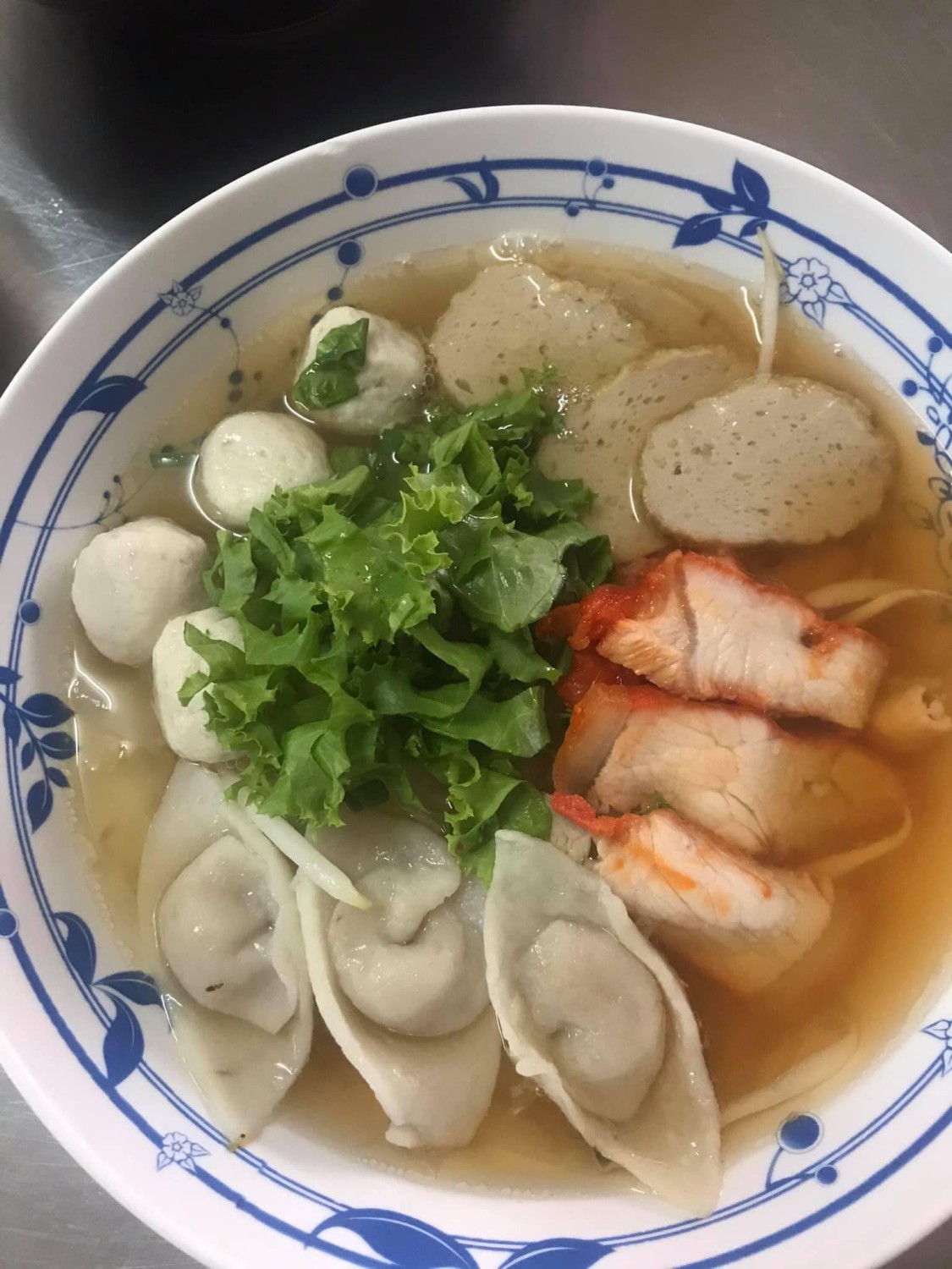 นิยมบุฟเฟ่ต์ ก๋วยเตี๋ยวไก่มะระ, ก๋วยเตี๋ยวเรือ จ้าวคุณ Jaokhun ปากน้ำ สมุทรปราการ, นายท่าน, เฮียปิงลูกชิ้นปลาหมึก, สำรวยก๋วยเตี๋ยวเนื้อ วัดอโศการาม, ก๋วยเตี๋ยวเรือเติมบุญ, ก๋วยเตี๋ยวปลื้ม เนื้อตุ๋น หมูตุ๋น, ก๋วยเตี๋ยวเนื้อ เจ๊หงษ์ แพรกษา, ก๋วยเตี๋ยวเป็ดเจ๊เต็ง, ต.รุ่งโรจน์ ลูกชิ้นปลา, เนื้อตุ๋น แม่ประคำ อร่อยที่สุดในโลก 24 ชม., เจ๊ลี ก๋วยเตี๋ยวเรืออยุธยา รสเด็ด, ติ๋มก๋วยเตี๋ยวเป็ด, ก๋วยเตี๋ยวลูกชิ้นยักษ์ - สะพานเขียว, ก๋วยเตี๋ยวดาวทอง, ก๋วยเตี๋ยวข้ามฟาก, สถานีรถไฟฟ้าทิพวัล-แบริ่งเก่า, ก๋วยเตี๋ยวเรือตรากบ ปั๊ม ปตท.สมจิตร, เจ๊ดา ก๋วยเตี๋ยวเป็ด ปากน้ำ