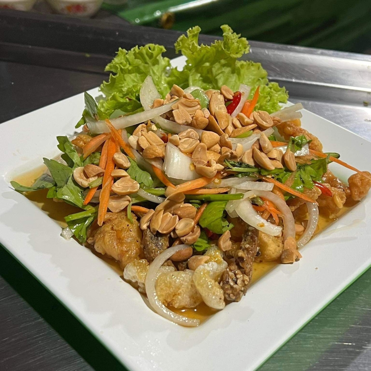 ข้าวเปิ๊ปยายเครื่อง, กับข้าวกับปลา, สินวนา, เฟื่องฟ้า, บ้านครูอิ๋ว, สิบสองหน่วยตัด, ร้านอาหารลุงจ้อย สุโขทัย, ก๋วยเตี๋ยวสุโขทัย ไม้กลางกรุง, Pizza House, Phum Phor ภูมิพ่อ, รักชาติ พาเพลิน ศรีสำโรง, ณ โขทัย, กุ๊กเหมียน, ป้าอ้วนหมูจุ่ม 2