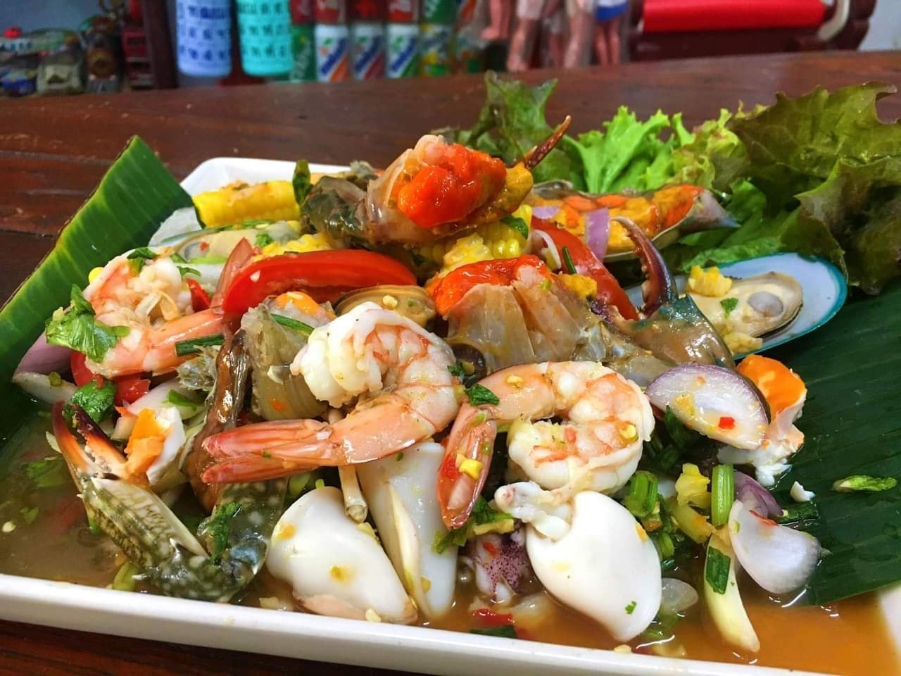 ข้าวเปิ๊ปยายเครื่อง, กับข้าวกับปลา, สินวนา, เฟื่องฟ้า, บ้านครูอิ๋ว, สิบสองหน่วยตัด, ร้านอาหารลุงจ้อย สุโขทัย, ก๋วยเตี๋ยวสุโขทัย ไม้กลางกรุง, Pizza House, Phum Phor ภูมิพ่อ, รักชาติ พาเพลิน ศรีสำโรง, ณ โขทัย, กุ๊กเหมียน, ป้าอ้วนหมูจุ่ม 2