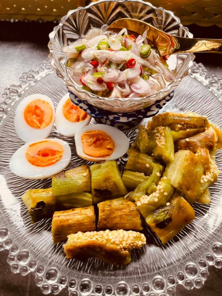 ข้าวเปิ๊ปยายเครื่อง, กับข้าวกับปลา, สินวนา, เฟื่องฟ้า, บ้านครูอิ๋ว, สิบสองหน่วยตัด, ร้านอาหารลุงจ้อย สุโขทัย, ก๋วยเตี๋ยวสุโขทัย ไม้กลางกรุง, Pizza House, Phum Phor ภูมิพ่อ, รักชาติ พาเพลิน ศรีสำโรง, ณ โขทัย, กุ๊กเหมียน, ป้าอ้วนหมูจุ่ม 2