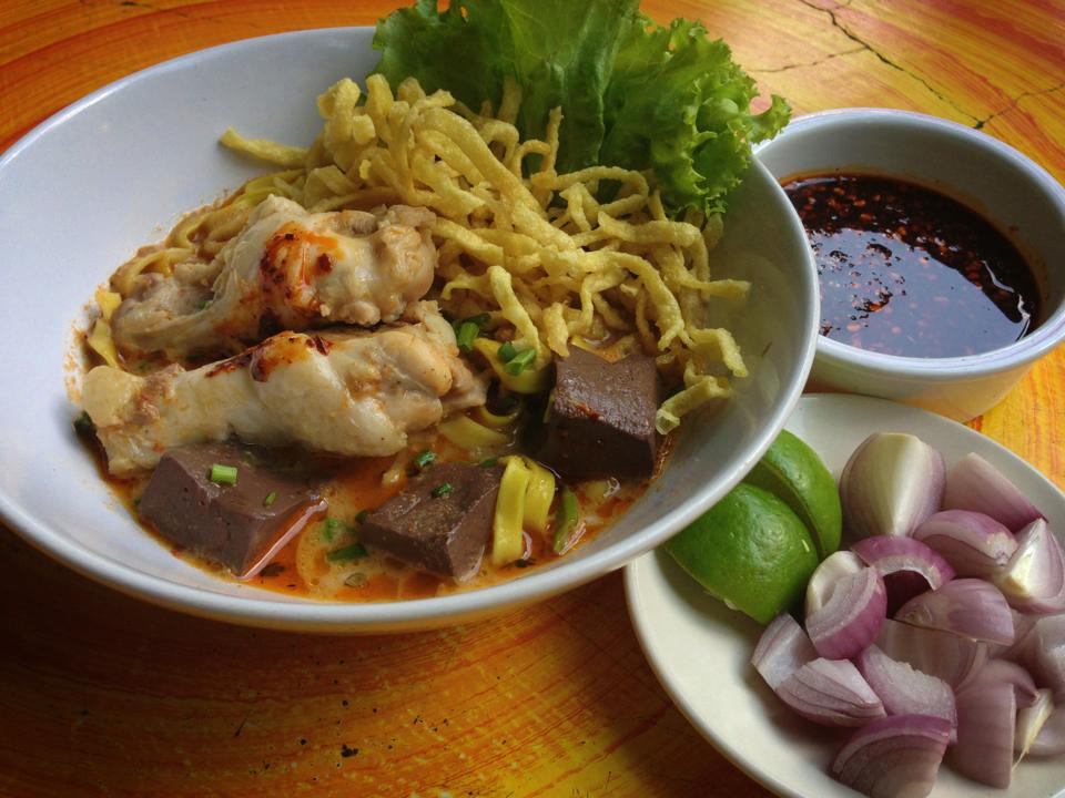 ฮอม Hom 2493, บ้านม่อนนกยูง, Kim's Cafe', ครัวจิ้นสด อาหารพื้นเมือง, ปั๋นใจ๋, สวนไซทอง ไส้กรอกเผาเตาดิน, ป้าแป้งเย็นตาโฟ ประตูชัย, ฮักเส้น ก๋วยเตี๋ยวต้มยำเมืองแพร่, ขนมเส้นน้ำย้อย กาดน้ำทอง -โจหยก, วีวี่ (weewee food and catering), ข้าวซอยเจ้เล็กประตูชัย แพร่, ร้านลาบป้ามา, ร่มไม้ใหญ่ เรสเตอรองท์, ร้านจิ้นนึ่งแม่หล่าย