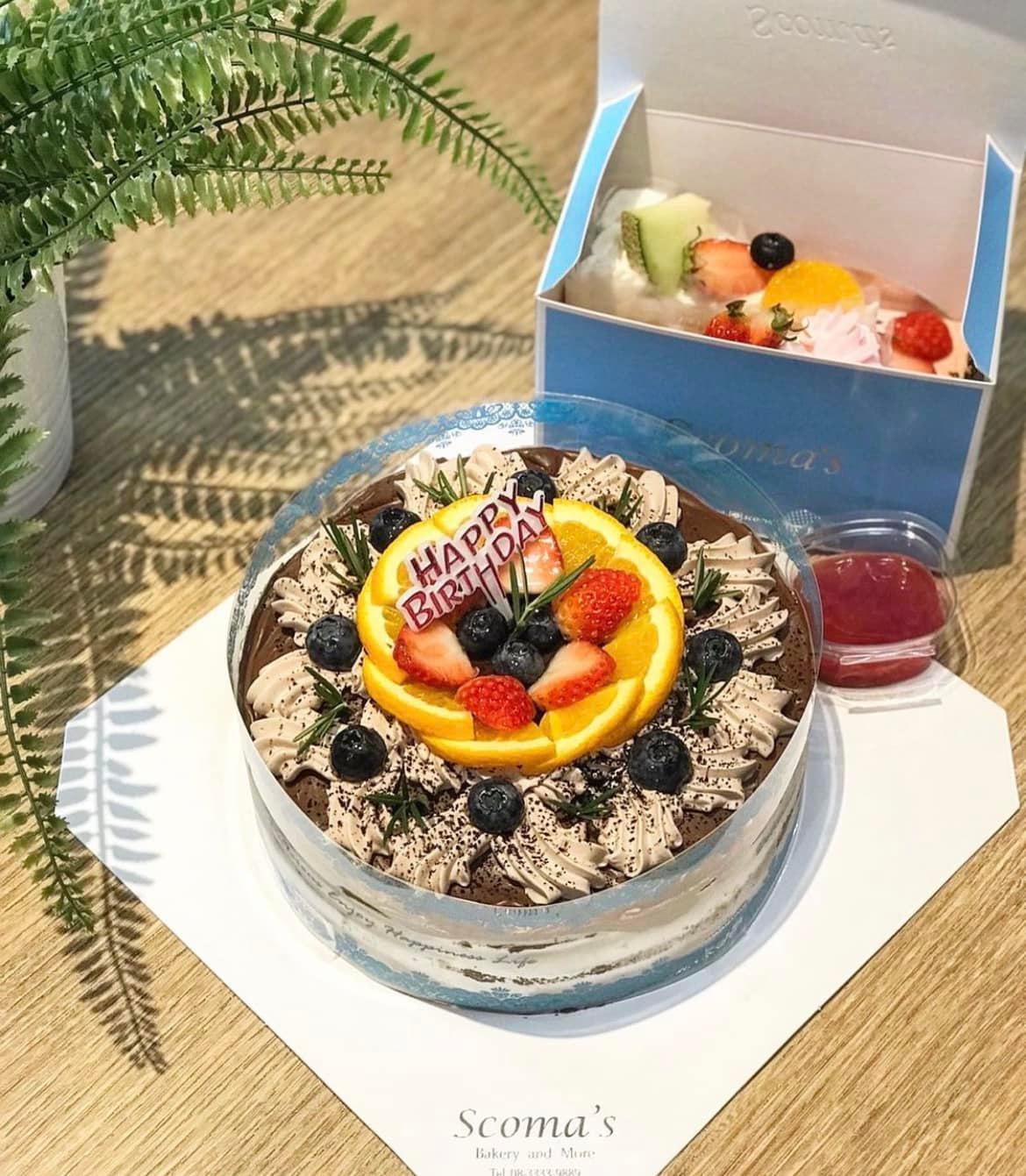 Skinnylicious, KetoConnect Cafe, Lowcarbbyfatchickencurrypuff , Yellow Spoon Pastry, Mama Som's Cake, I Cake Healthy, Vegan Bakery Bangkok, Scoma's