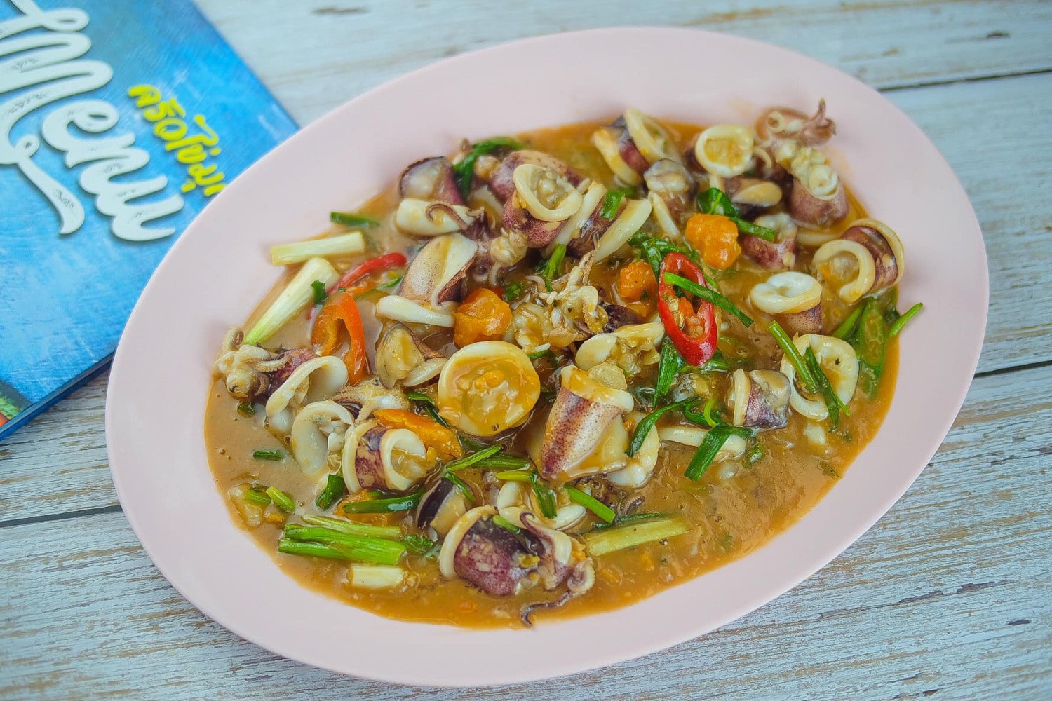 ผัดไท ท่ายาง, เจียมเลี้ยงเซี้ย, เจ๊กเม้ง ก๋วยเตี๋ยวเนื้อต้นตำรับเพชรบุรี, โอวทึ้ง นายกี๋, ครัวป้าเฉลียว, ครัวไข่มุก สะพานปลา ชะอำ, ขนมจีน ทอดมัน ท่งเชียง, พวงเพชร, ทรายทอดมัน บขส.เก่า, ข้าวแช่ป้าเอื้อน หน้ากาชาด เพชรบุรี, เจ๊แดงบางควาย, ร้านอาหารบ้านป้าองุ่น "ร้านเก่า 50 ปี", บ้านยายกับตา, ก๋วยเตี๋ยวเนื้อ &amp; ไก่ “แดงโรงฝ้าย”ตรงข้ามปั้มมานิต 