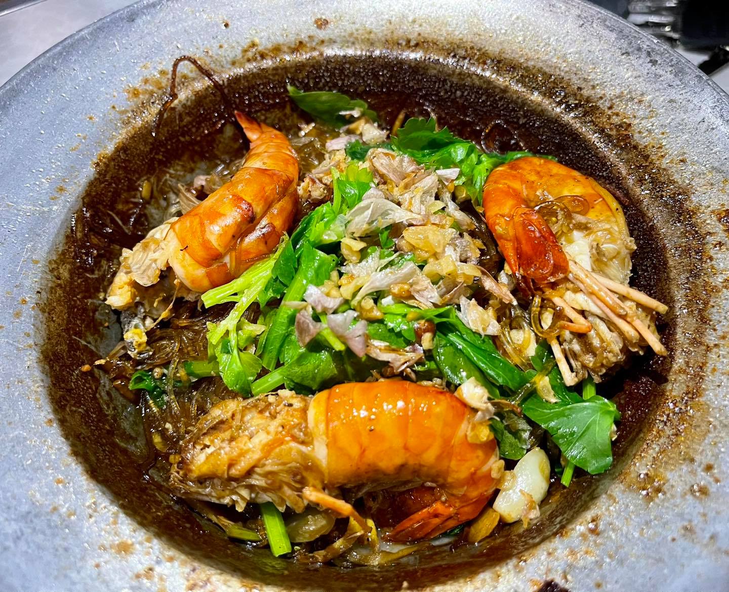 ข้าวต้มปลา 164, สาขาพัทยา, ข้าวต้มกุ๊ย ปาหนัน สูตรต้นตำรับ สาขาพัทยา , ข้าวต้มปลาเจ้าเก่า ลานโพธิ์เดิม, เจ๊นงค์ ข้าวต้มบาทเดียว พัทยา, ข้าวต้มป้าเล็กโต้รุ่ง, ราชาข้าวต้มผักบุ้งลอยฟ้า พัทยากลาง, ป.อยู่เย็นรสเด่น พัทยา, ข้าวต้มปลาปัญญาชน, สาขาพัทยากลางสาย 3, ราชาข้าวต้มผักบุ้งลอยฟ้า, สาขาพัทยาสาย 3, ข้าวต้มหนุ่ม พัทยา, ตี๋เล็ก ข้าวต้มปลา, ข้าวต้มปลาแป๊ะจั๊ว, ร้านข้าวต้มประจันบาน, ข้าวต้มโชคอนันต์