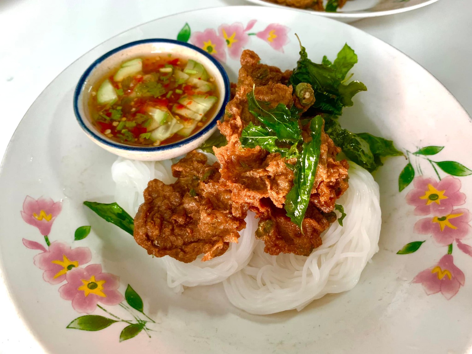 ผัดไท ท่ายาง, เจียมเลี้ยงเซี้ย, เจ๊กเม้ง ก๋วยเตี๋ยวเนื้อต้นตำรับเพชรบุรี, โอวทึ้ง นายกี๋, ครัวป้าเฉลียว, ครัวไข่มุก สะพานปลา ชะอำ, ขนมจีน ทอดมัน ท่งเชียง, พวงเพชร, ทรายทอดมัน บขส.เก่า, ข้าวแช่ป้าเอื้อน หน้ากาชาด เพชรบุรี, เจ๊แดงบางควาย, ร้านอาหารบ้านป้าองุ่น "ร้านเก่า 50 ปี", บ้านยายกับตา, ก๋วยเตี๋ยวเนื้อ &amp; ไก่ “แดงโรงฝ้าย”ตรงข้ามปั้มมานิต 