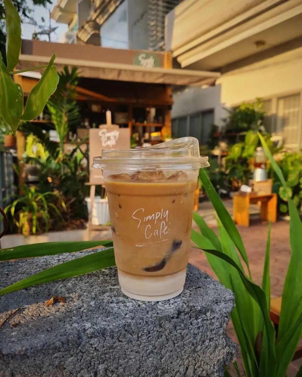 Flinders Street Cafe, Simplycafebkk, Neighbor cats koff bar, Bunnierista, Blend cafe, Hatchery, SEVENDAYS cafe &amp; bakehouse, Smith &amp; Rabbit Cuisine