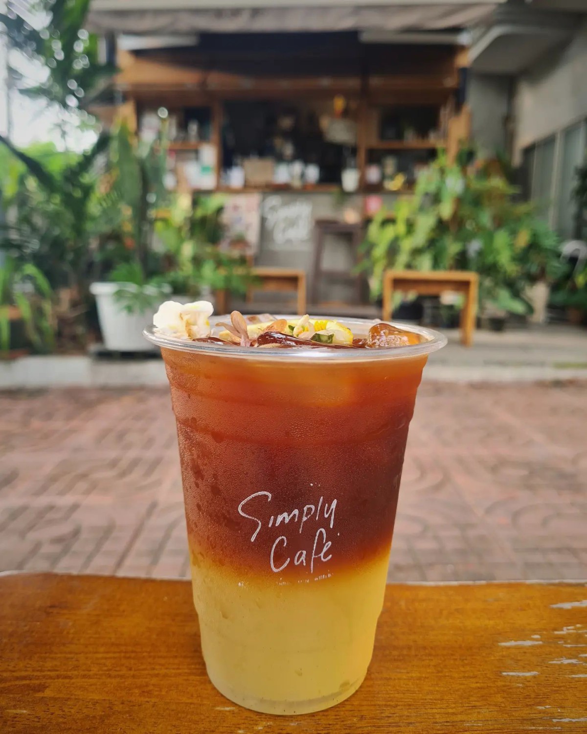 Flinders Street Cafe, Simplycafebkk, Neighbor cats koff bar, Bunnierista, Blend cafe, Hatchery, SEVENDAYS cafe &amp; bakehouse, Smith &amp; Rabbit Cuisine