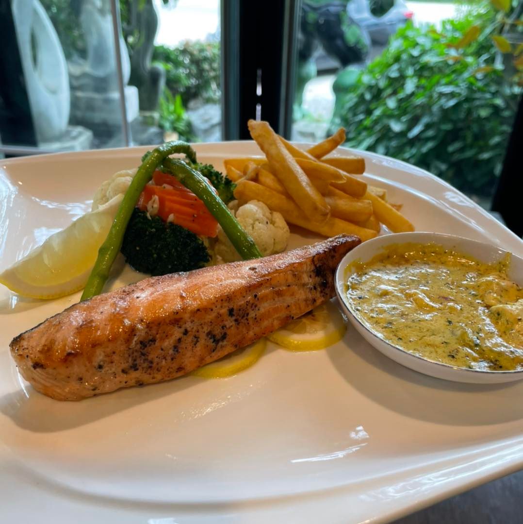เชฟเต่า สเต๊กเฮ้า, SUNKISS.bangkok, บ้านบางกอก - พุทธมณฑลสาย 1, Once Steakhouse พุทธมณฑลสาย1 , ส้มตำคุณแดงไก่ย่างนมสด, Nine Cafe, Wabi Sabi Japanese Cuisine, ครัววงเดือน, ตู้ กับ ข้าว - ร้านอาหารไทยโมเดิร์น พุทธมณฑลสาย1, ครัวอีสานแซ่บเว่อร์ พุทธมณฑลสาย1