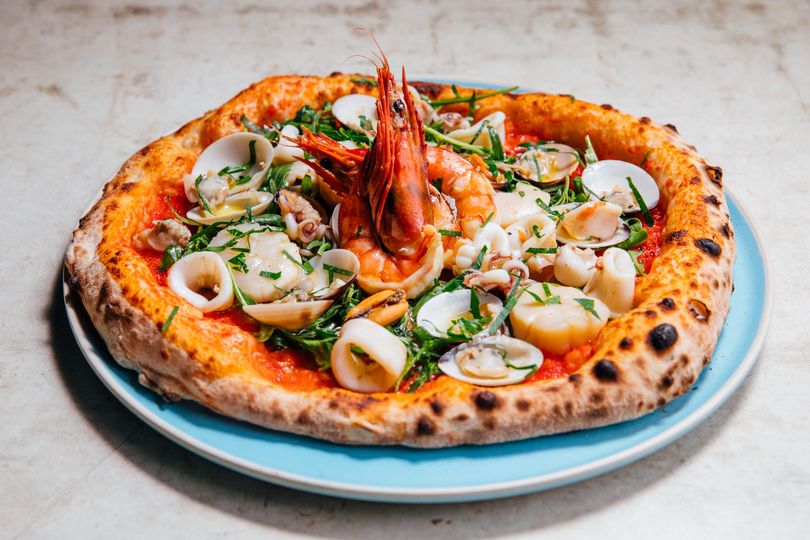 Pizzeria Limoncello, เชฟถนอม, กลมกล่อม BY CHEF AKE, Ciao Pizza, Pizza Aroy, Pizza Massilia, Grazie Pizzeria, The Garden Dough, Lanta Pizzeria, Mama Dolores, PizzaPazza, Dressage Horse Café, Pizzazo, Shelter Pizza พิซซ่าเตาถ่าน