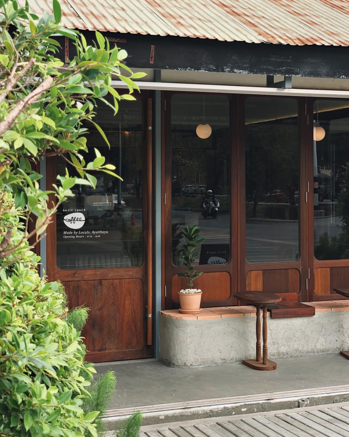 NAYA Cafe, Krasai.cafe, Sanoh at Ayutthaya, ชีวาคาเฟ่, FENG, Tewa Cafe Ayutthaya, Homeboy, PRANG VIEW, Peko Peko Cafe - ペ コ ペ コ, A Lovely Table, Busaba Cafe & Meal, WIWA House Cafe', The Summer House, Phoyard, Cafe' de Zia, Café Kantary Ayutthaya, บ้านข้าวหนม, Basic Space Coffee, Cafe'Trifecta, ในคลองคาเฟ่, ไม้ขาวคาเฟ่ ayutthaya, ชงนวล'Cafe