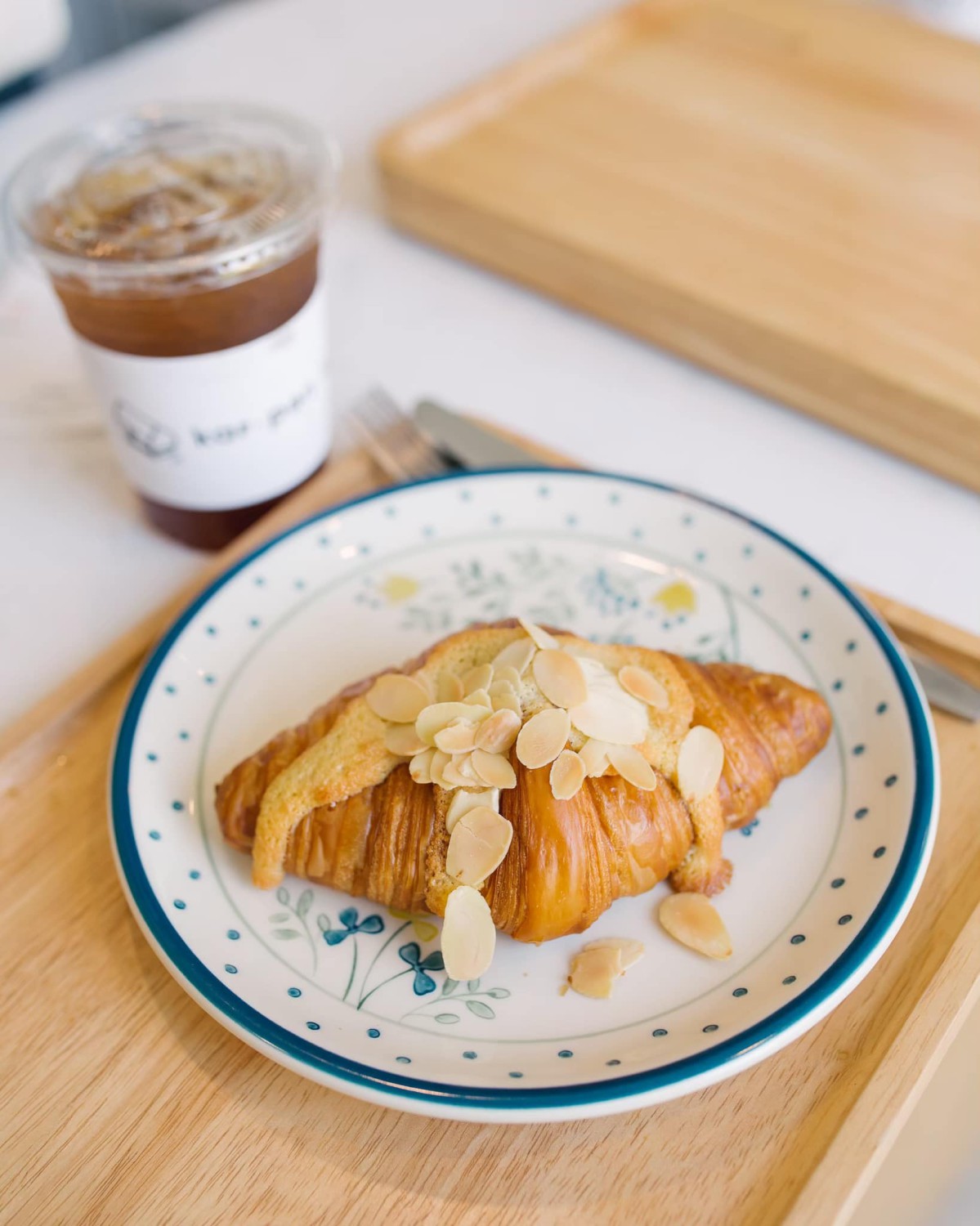 Mixirista Lampang, TIN’N, Wooden House Cafe', Karpenter cafe&amp;bake, Secret Garden Cafe, บ้านนอกคาเฟ่, Kin Cafe' Lampang, ณ หิรัญ คาเฟ่, Himwang Café, ไอหย๋า ปังนม, Dezato Cafe, อาร์มแชร์ คาเฟ่, โก๋กาแฟ ธรรมดาเป็นพิเศษ, Nalalin Home Cafe-Lampang, NOP Cafe&amp;Bistro, ก๋างต้ง, Moungngwezin