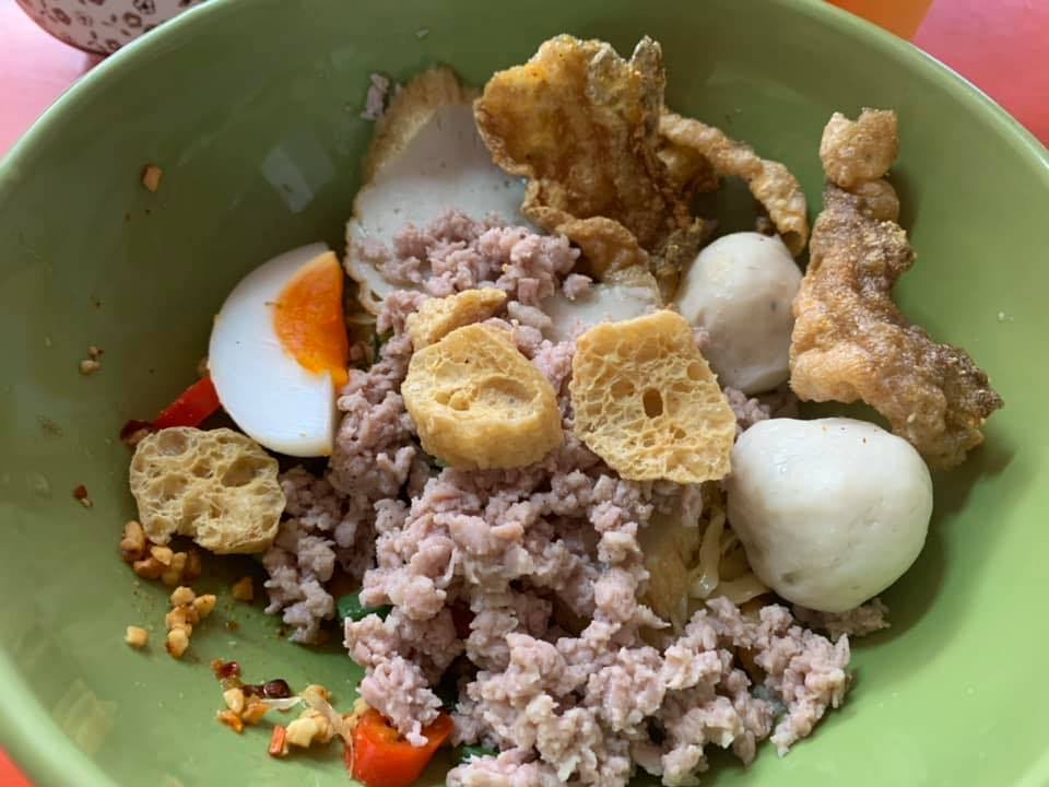 เย็นตาโฟรสเด็ดโบสถ์แม่พระฟาติมา, เย็นตาโฟ คอนแวนต์, อู๋ เย็นตาโฟประตูผี, ร้านไทยรุ่งเรืองเย็นตาโฟเจริญผล, ศาลาแดงเย็นตาโฟ, ปุ๊ เย็นตาโฟ, เตี้ยเย็นตาโฟ, ชาละวันเย็นตาโฟ, เฮียตี๋ ก๋วยเตี๋ยวลูกชิ้นปลาเย็นตาโฟเยาวราชลาดพร้าววังหิน, จิระเย็นตาโฟ, โฟพ่นไฟ, พัวกี่, นายอ้วนเย็นตาโฟเสาชิงช้า, เจ๊อี่ เย็นตาโฟ ต้มยำ, ก๋วยเตี๋ยวเย็นตาโฟพี่หมู รสเด็ด, เม้งโภชนา ปิ่นเกล้า ลูกชิ้นปลา, เจ๊น้อยเย็นตาโฟ พระราม4, เย็นตาโฟ62, ใช่ เตี๋ยวปลา, เย็นตาโฟโพธาราม, เจ้อ้วนเย็นตาโฟ Jeauan yentafo, เย็นตาโฟฮ่องเต้ ศรีย่าน, เย็นตาโฟป้าเสนา เล้งแซ่บ, เพ้งเย็นตาโฟเจ้าเก่า ตลาดห้วยขวาง