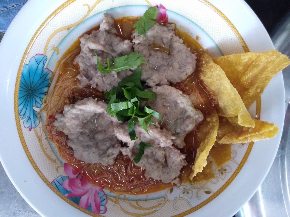 เย็นตาโฟรสเด็ดโบสถ์แม่พระฟาติมา, เย็นตาโฟ คอนแวนต์, อู๋ เย็นตาโฟประตูผี, ร้านไทยรุ่งเรืองเย็นตาโฟเจริญผล, ศาลาแดงเย็นตาโฟ, ปุ๊ เย็นตาโฟ, เตี้ยเย็นตาโฟ, ชาละวันเย็นตาโฟ, เฮียตี๋ ก๋วยเตี๋ยวลูกชิ้นปลาเย็นตาโฟเยาวราชลาดพร้าววังหิน, จิระเย็นตาโฟ, โฟพ่นไฟ, พัวกี่, นายอ้วนเย็นตาโฟเสาชิงช้า, เจ๊อี่ เย็นตาโฟ ต้มยำ, ก๋วยเตี๋ยวเย็นตาโฟพี่หมู รสเด็ด, เม้งโภชนา ปิ่นเกล้า ลูกชิ้นปลา, เจ๊น้อยเย็นตาโฟ พระราม4, เย็นตาโฟ62, ใช่ เตี๋ยวปลา, เย็นตาโฟโพธาราม, เจ้อ้วนเย็นตาโฟ Jeauan yentafo, เย็นตาโฟฮ่องเต้ ศรีย่าน, เย็นตาโฟป้าเสนา เล้งแซ่บ, เพ้งเย็นตาโฟเจ้าเก่า ตลาดห้วยขวาง