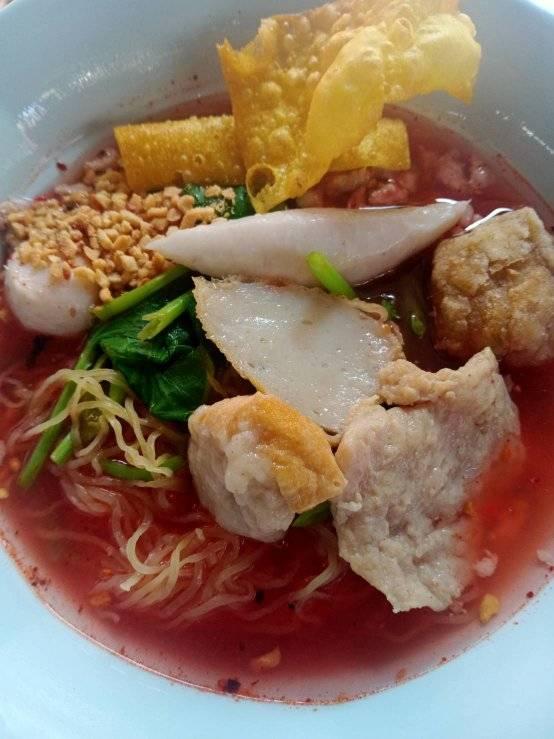 เย็นตาโฟรสเด็ดโบสถ์แม่พระฟาติมา, เย็นตาโฟ คอนแวนต์, อู๋ เย็นตาโฟประตูผี, ร้านไทยรุ่งเรืองเย็นตาโฟเจริญผล, ศาลาแดงเย็นตาโฟ, ปุ๊ เย็นตาโฟ, เตี้ยเย็นตาโฟ, ชาละวันเย็นตาโฟ, เฮียตี๋ ก๋วยเตี๋ยวลูกชิ้นปลาเย็นตาโฟเยาวราชลาดพร้าววังหิน, จิระเย็นตาโฟ, โฟพ่นไฟ, พัวกี่, นายอ้วนเย็นตาโฟเสาชิงช้า, เจ๊อี่ เย็นตาโฟ ต้มยำ, ก๋วยเตี๋ยวเย็นตาโฟพี่หมู รสเด็ด, เม้งโภชนา ปิ่นเกล้า ลูกชิ้นปลา, เจ๊น้อยเย็นตาโฟ พระราม4, เย็นตาโฟ62, ใช่ เตี๋ยวปลา, เย็นตาโฟโพธาราม, เจ้อ้วนเย็นตาโฟ Jeauan yentafo, เย็นตาโฟฮ่องเต้ ศรีย่าน, เย็นตาโฟป้าเสนา เล้งแซ่บ, เพ้งเย็นตาโฟเจ้าเก่า ตลาดห้วยขวาง