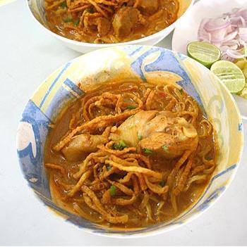 Khao-Sō-i, สาขาสยามพารากอน, อองตอง ข้าวซอย, Mugkhaosoi มักข้าวซอย, ข้าวซอยเชียงใหม่ สุโขทัยซอย 5, ข้าวซอยแม่สุภาพ เจ้าเก่าย่านเทเวศน์, หอมด่วน, ข้าวซอยลำดวนฟ้าฮ่ามเชียงใหม่, สาขาวิภาวดีรังสิต 58, Lanna Eatery, ต๊ะต่อนยอน, Cr. ภาพทั้งหมดจาก Facebook ต๊ะต่อนยอน อาหารเหนือ, ข้าวซอยดอยคำ, ฮ้านจาวเหนือ, ทิศเหนือ