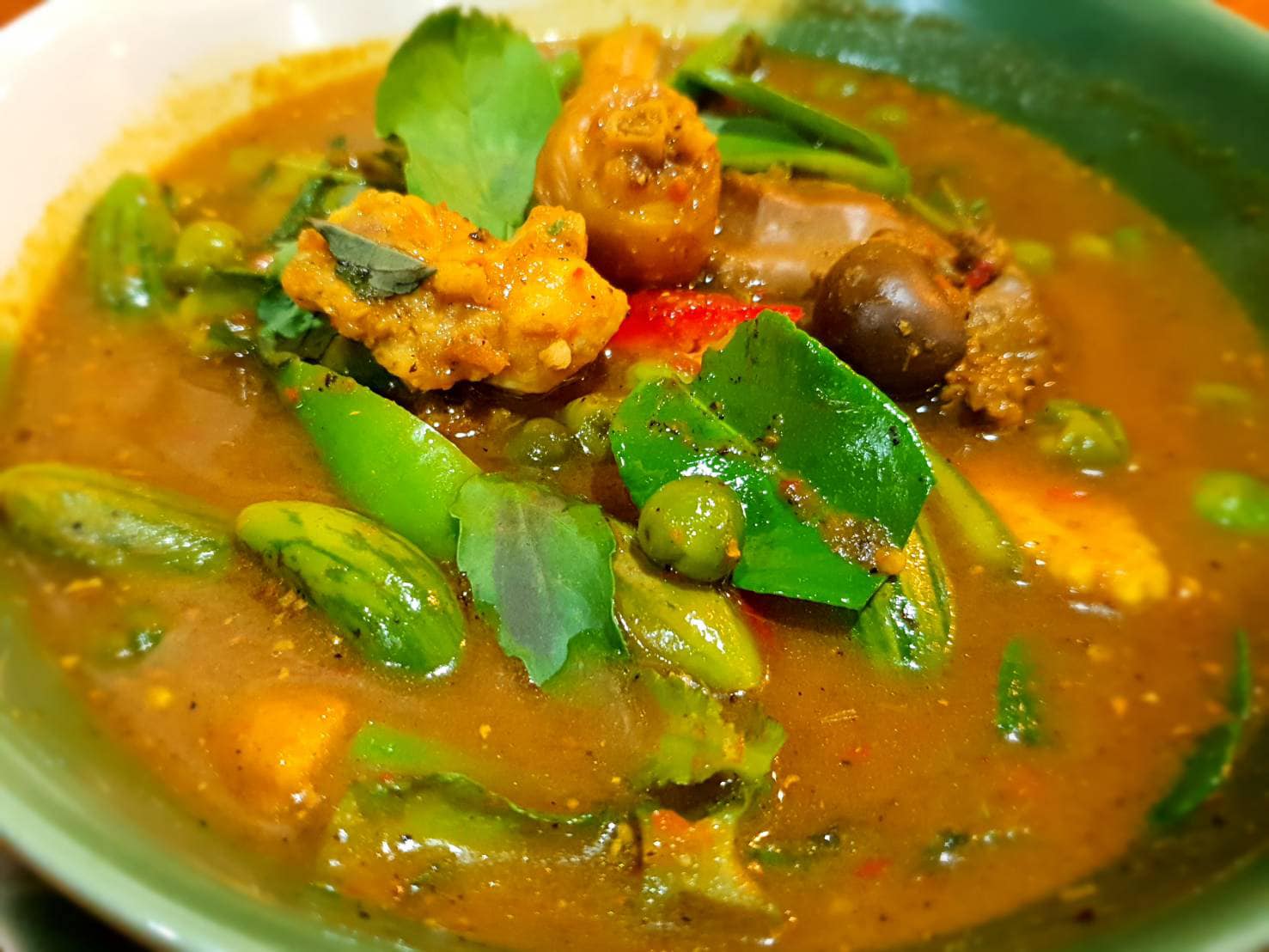 สวนชื่นสุข, Ar Restaurant Hatyai 嗳, ศิริ ต้มเลือดหมูหาดใหญ่, ไก่กรอบพี่เน่, ในรู, กุ๊กชัยติ่มซำ-ก๋วยเตี๋ยวราดหน้าปลากะพง, ร้านใต้ขอย ซอยตัน, กันเอง, หนานหยวน บะหมี่เกี๊ยวกุ้ง, สาขาปุณณกัณฑ์, ป่ายาง, บ้านก้ามปู, โชคดีแต่เตี้ยม บะกุ๊ดเต๋, ไก่ทอดหาดใหญ่มีนา, ร้านราดหน้าโกฉ่อน, ขนมจีนป้าชื่น, Space Bar, ขนมไข่เตาถ่านน้องนิล&คาเฟ่, ข้าวต้มรถแดง