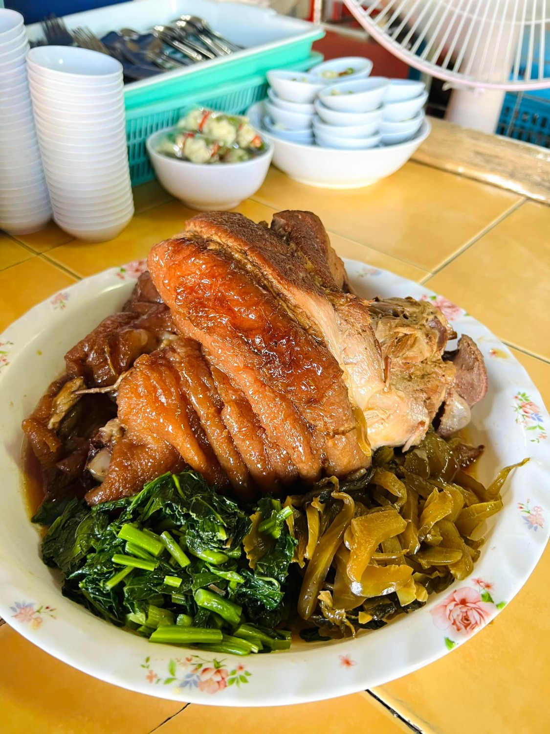 กอบัว, บ้านอาหารไทย, บ้านบัว, บ้านรั้วไม้ Cuisine & Cafe, ครัวหอมมันปู, ร้านไหน อุทยานหินเขางู ราชบุรี, สวนอาหาร รางตาล, Pakmud แซ่บหมูทะ, สาขาโพธาราม, ถึงพริกถึงขิง, มะม่วงคู่, เนื้อต้มบ้านสิงห์ เจ๊ติ๋ม, โกรกแดง, ชุมทางของอร่อย, Mainichi365, Octospider restaurant, Lim cafe Photaram, ครัวตะนาวศรี สวนผึ้ง ราชบุรี, อาตี๋โกปี๊, โอปอชิฟฟ่อนเค้ก, ก๋วยเตี๋ยวปลาแม่กลอง, ติ๋มเค้กมะพร้าวอ่อน, ก๋วยเตี๋ยวโบราณป้าฮวย, โอ่งข้าวโอ่งน้ำ, ครัวม่อนไข่ สวนผึ้ง ราชบุรี, ShabuDo