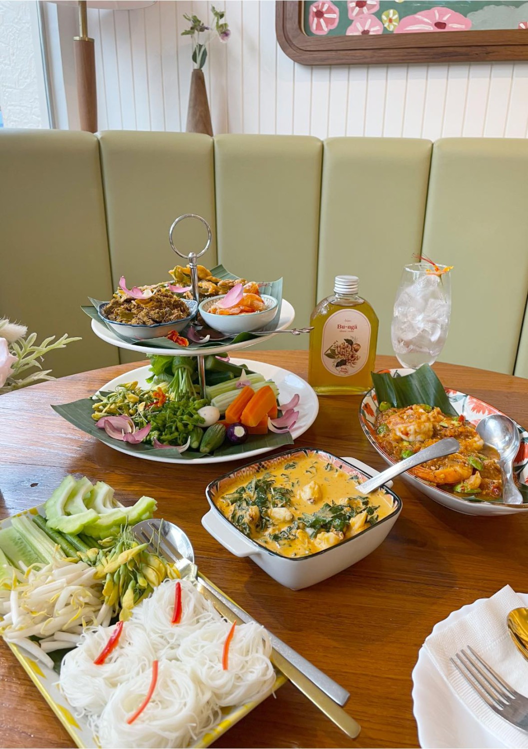 ครัวจำแลง แปลงกาย, ยุ้งข้าวหอม, ขมิ้น Camin Cuisine &amp; Cafe, สาขาอารีย์, ละมุนลิ้น โฮม คิทเช่น, ภูเก็จ, Bistro Palette, Aim.Bangkok, บ้านสะใภ้ใต้, ครัวข้าวหอม แกงปักษ์ใต้, บ้านไอซ์, Paknang.bkk, คุ้น•เคย Eatery, Cafe &amp; Bar, ครัวรสนคร, ครัวคุณอิ้น, สาขาเลียบทางด่วนรามอินทรา, ครัวปากพนัง (อาหารปักษ์ใต้), ปรายระย้า, เรือนแม่หลุย, มัลลิกา ชุมพร อาหารปักษ์ใต้