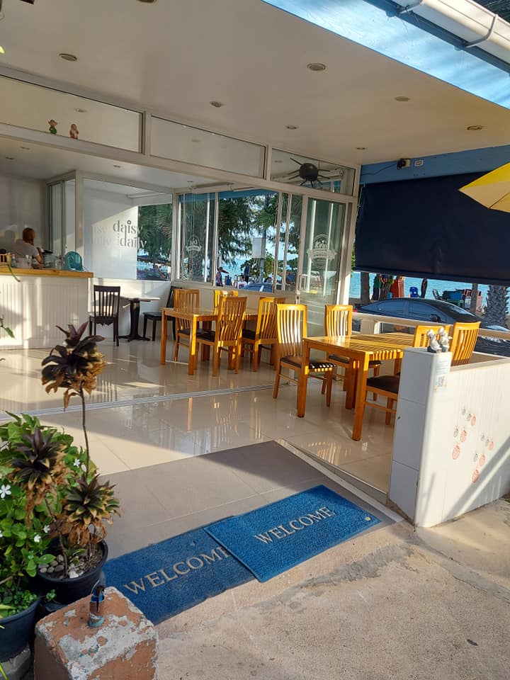 ปูเป็น SEAFOOD PATTAYA, ริมหาด ซีฟู๊ด, ลุงบอยป้ารัตน์, สาขาหาดจอมเทียน, Krua Dongtan ครัวดงตาล, ลุงไสว 1 สุดหาดจอมเทียน พัทยา, ศรีนวลซีฟู้ด, Anantaya Resort &amp; Seafood Pattaya, สุดเขต ทะเลเผา