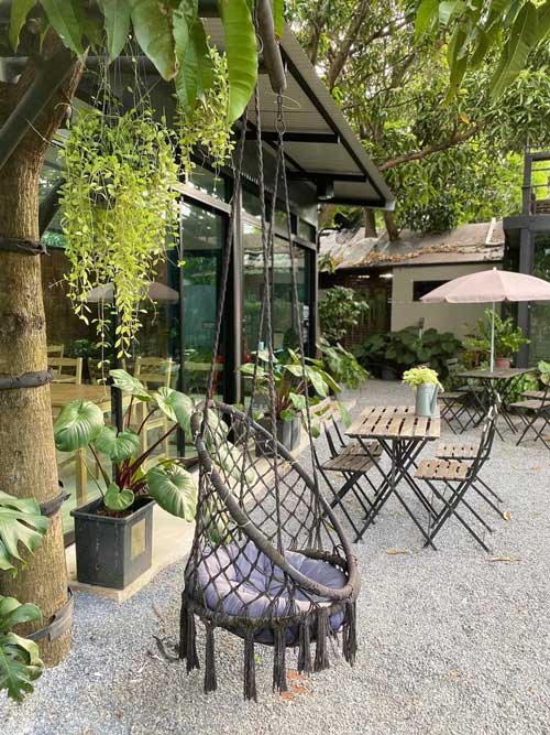 Hansacafe.food.garden, Green House Bistro, BECX, Plantnery Green Café, Langbaan cafe&amp;chill, ฉลู คาเฟ่, Mom’s Veggie Cafe, Another Home Cafe, Me Long Cafe, ร.เรือตัวอ้วน, Slot Co-Working Space, Mitte Coffee, Mita Coffee and Art, Bluebell Café, 10cc Coffee