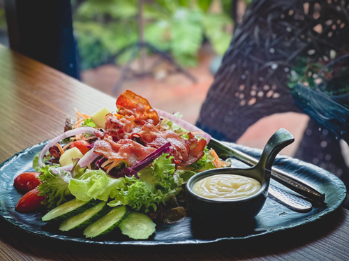 Hansacafe.food.garden, Green House Bistro, BECX, Plantnery Green Café, Langbaan cafe&amp;chill, ฉลู คาเฟ่, Mom’s Veggie Cafe, Another Home Cafe, Me Long Cafe, ร.เรือตัวอ้วน, Slot Co-Working Space, Mitte Coffee, Mita Coffee and Art, Bluebell Café, 10cc Coffee