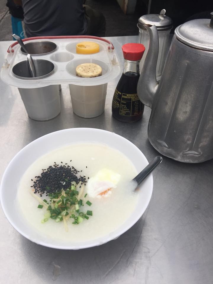 ก๋วยเตี๋ยวผัดงี่เง่า at เจ๊เบญ โอเดี้ยน, ร้านฮั้นโภชนา, เจ๊เฮี้ยง ก๋วยเตี๋ยวลูกชิ้นปลา ตลาดน้อย, ข้าวต้มปลาตลาดน้อย, Baan Chim Cha, อาฉีไก่ทอด, มานพ สุกี้รถกระบะ, แดงราชาหอยทอด, โจ๊ก เจ๊หมวยเกี้ย-ดั้งเดิม, เป็ดตุ๋นเจ้าท่า, ซี่โครงปราณ, คุณปุ๊กะหรี่ปั๊บ ณ ตลาดน้อย, แต้เล่าจิ้นเส็ง, Li Bing Waffle Parlour, Mana Craft, Jap Bread ตลาดน้อย, ฮงเซียงกง
