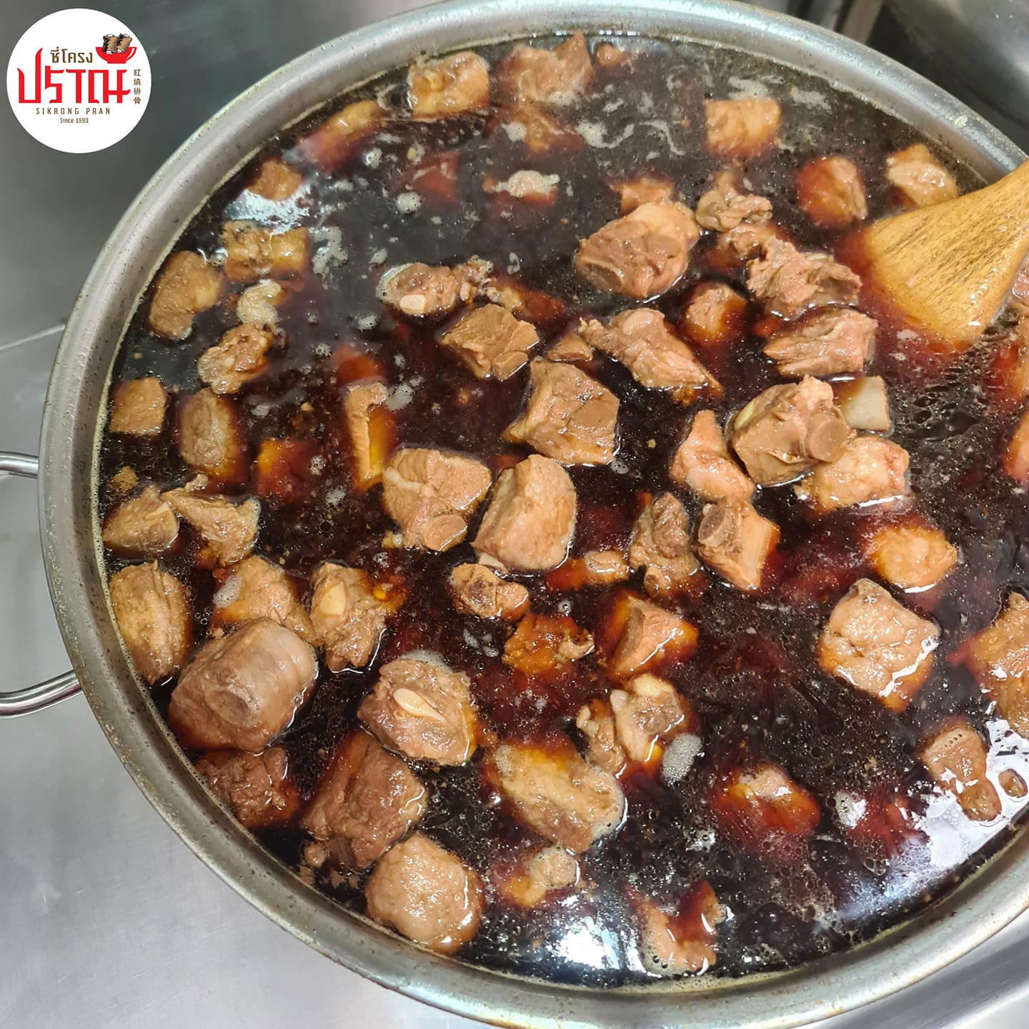 ก๋วยเตี๋ยวผัดงี่เง่า at เจ๊เบญ โอเดี้ยน, ร้านฮั้นโภชนา, เจ๊เฮี้ยง ก๋วยเตี๋ยวลูกชิ้นปลา ตลาดน้อย, ข้าวต้มปลาตลาดน้อย, Baan Chim Cha, อาฉีไก่ทอด, มานพ สุกี้รถกระบะ, แดงราชาหอยทอด, โจ๊ก เจ๊หมวยเกี้ย-ดั้งเดิม, เป็ดตุ๋นเจ้าท่า, ซี่โครงปราณ, คุณปุ๊กะหรี่ปั๊บ ณ ตลาดน้อย, แต้เล่าจิ้นเส็ง, Li Bing Waffle Parlour, Mana Craft, Jap Bread ตลาดน้อย, ฮงเซียงกง