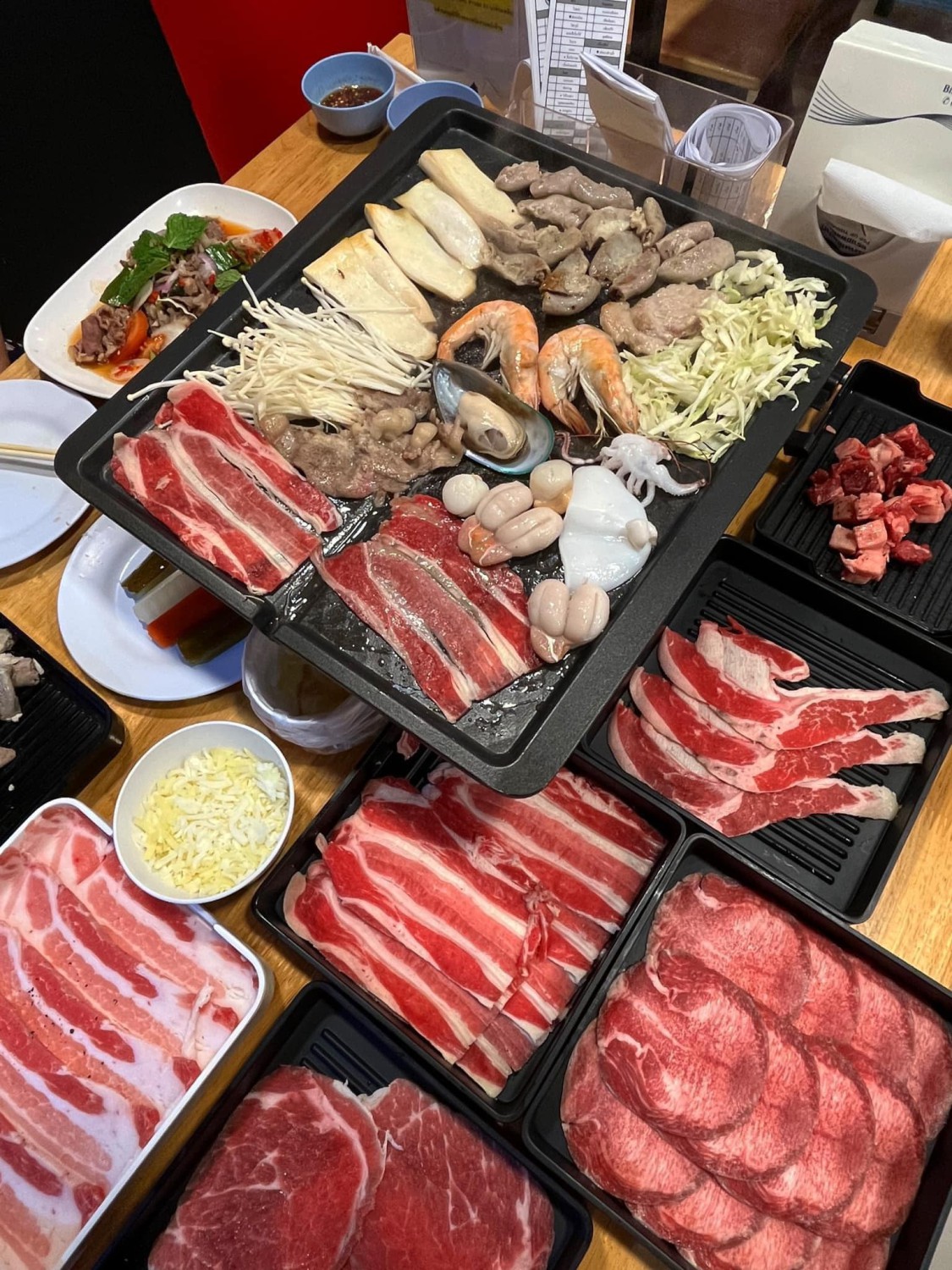 อร่อยติ่มซำ สุกี้สไตล์ฮ่องกง, Happy Suki, จ้าวเนื้อ บุฟเฟ่ต์ เนื้อย่างกระทะร้อน, โชคชัย 4 ปากซอย 33, กังนัม บุฟเฟ่ต์เกาหลี, Lucky BBQ, Nene Korean BBQ Buffet, ซูวอนซองบาร์บีคิว, ตั้งเตา หมูกระทะบุฟเฟ่ต์เลี่ยงเมืองนนท์, คุณเปิ้น หมูกระทะ