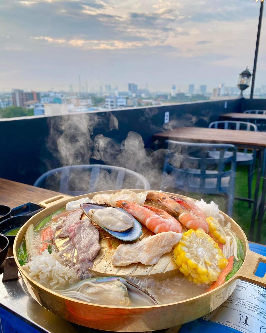 Everyday mookrata &amp; cafe, นั่งปิ้ง หมูกระทะ, Sky grill หมูกระทะ, อารียา หมูกระทะ สาขา 3 รูฟท็อป, หมูกระทะคนรวย, หมูหมึกกุ้ง, Bargyuu, ปิ้งเนย บุฟเฟ่ต์ปิ้งย่างกระทะร้อน อโศก on-the-roof