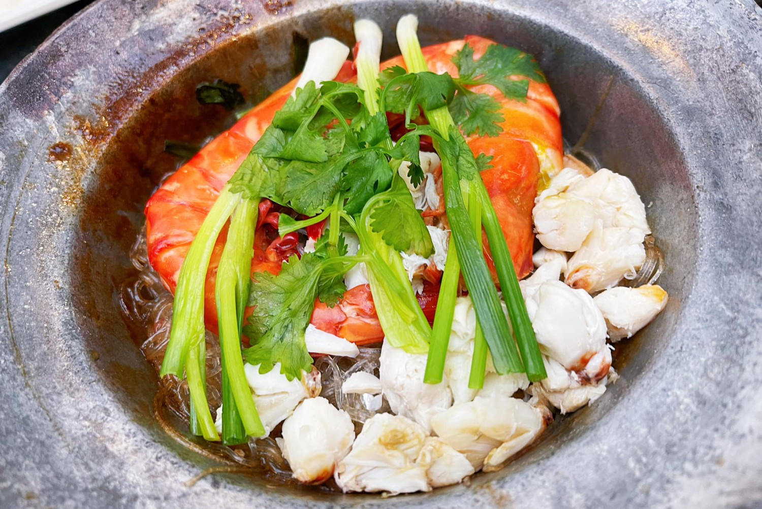 สะหวา, กลมกล่อม, ดอนญ่า, ต้นทาง, ครัวมะเรือง, ร้านข้าวต้ม 2500, เนินขุมทองการ์เด้นท์, นานหยวนบะหมี่เกี๊ยวกุ้ง, สาขากองบิน 56, ไก่ทอดเดชา, สาขาสนามบินหาดใหญ่, สบันงา, เหม่ยเหว่ย สาขาถนนสนามบิน, ร้านข้าวต้มมัดเนินขุมทอง คาเฟ่อาหารใต้