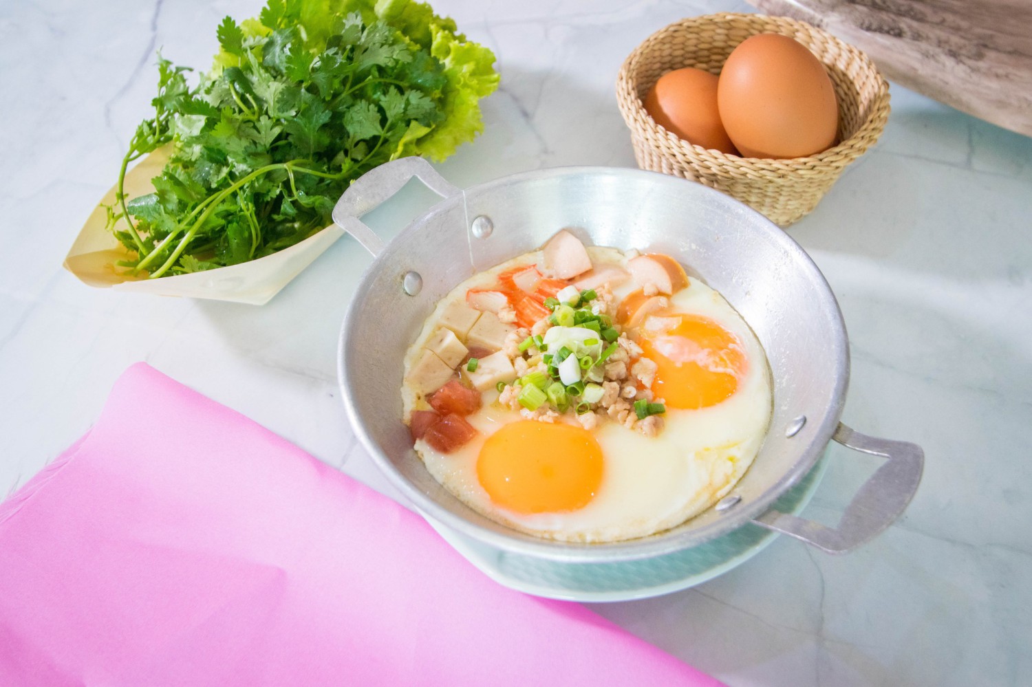 สะหวา, กลมกล่อม, ดอนญ่า, ต้นทาง, ครัวมะเรือง, ร้านข้าวต้ม 2500, เนินขุมทองการ์เด้นท์, นานหยวนบะหมี่เกี๊ยวกุ้ง, สาขากองบิน 56, ไก่ทอดเดชา, สาขาสนามบินหาดใหญ่, สบันงา, เหม่ยเหว่ย สาขาถนนสนามบิน, ร้านข้าวต้มมัดเนินขุมทอง คาเฟ่อาหารใต้