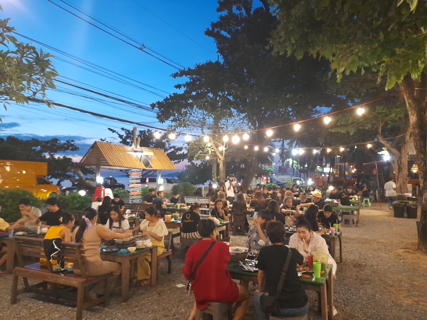 ปูเป็น SEAFOOD PATTAYA, ริมหาด ซีฟู๊ด, ลุงบอยป้ารัตน์, สาขาหาดจอมเทียน, Krua Dongtan ครัวดงตาล, ลุงไสว 1 สุดหาดจอมเทียน พัทยา, ศรีนวลซีฟู้ด, Anantaya Resort &amp; Seafood Pattaya, สุดเขต ทะเลเผา