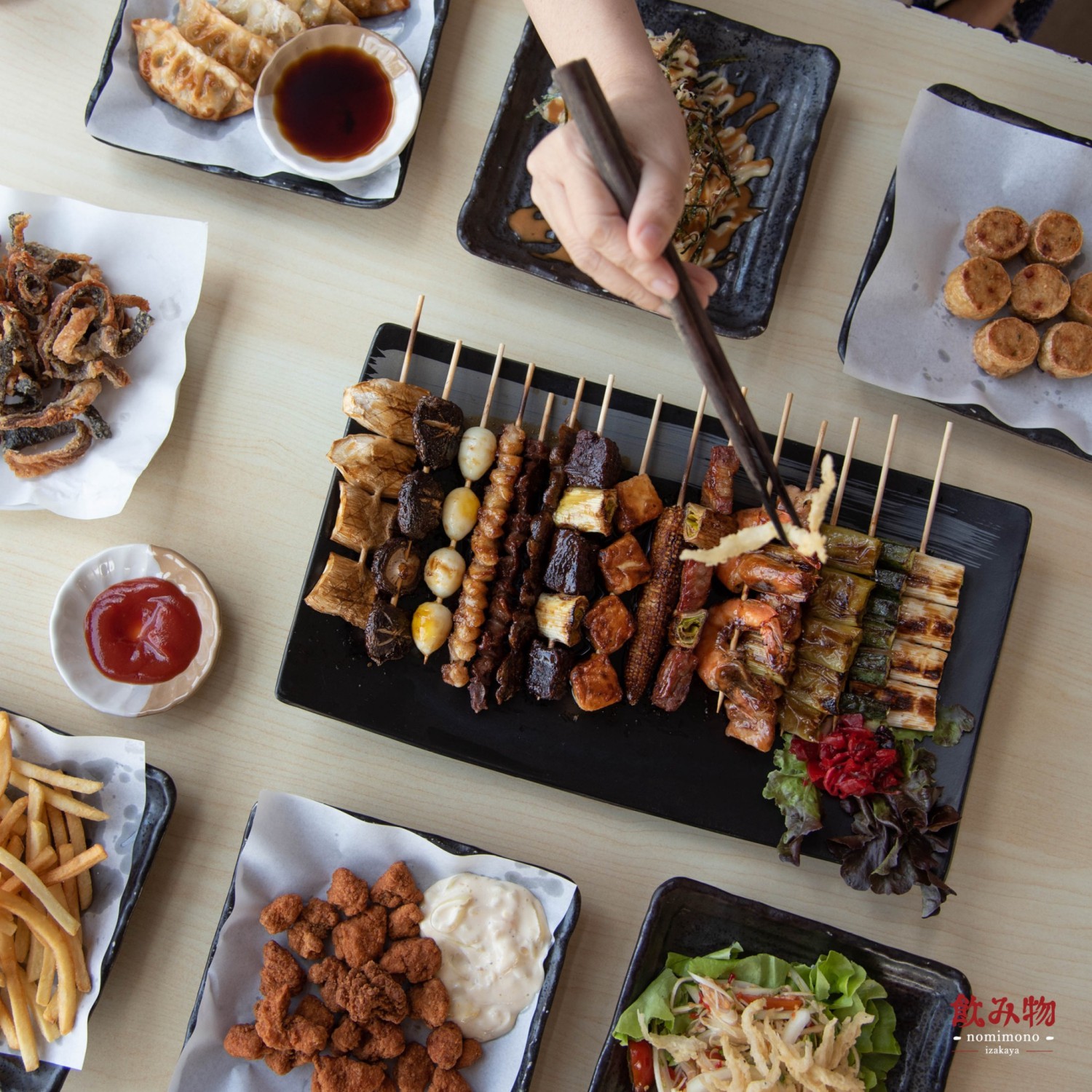 Nomimono Izakaya, กะทิบ้านอาหารไทยและขนม, ก๋วยเตี๋ยวเรือนแพ, Sasi Bangkok, Blooming Cafe, 128 Craft & Soul, อิ่มใจ เสือร้อง, Cafe Casta, ต๋องริมทาง, Wife's Restaurant, บ้านสวนองุ่น, เฮือนลำพูน, COAL Bistro, SUNKISS.bangkok, ร้านดวงเดือนจิ้มจุ่มอาหารอีสาน, ก๋วยเตี๋ยวไม่มีชื่อ ตลิ่งชัน