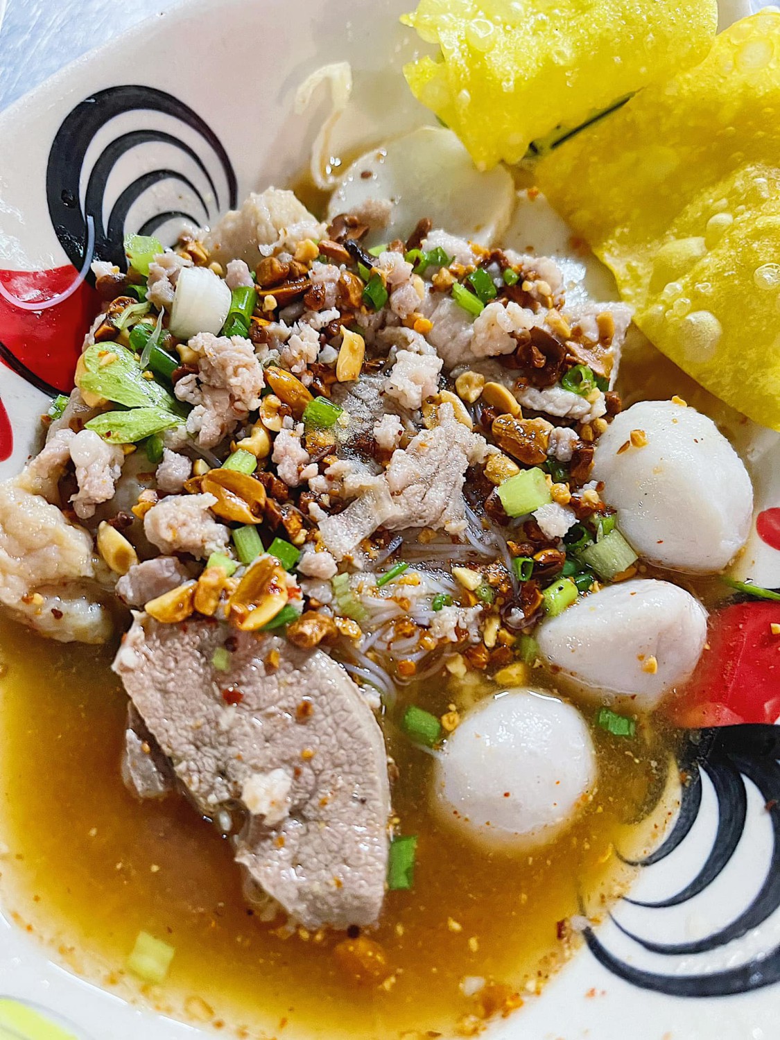 Nomimono Izakaya, กะทิบ้านอาหารไทยและขนม, ก๋วยเตี๋ยวเรือนแพ, Sasi Bangkok, Blooming Cafe, 128 Craft & Soul, อิ่มใจ เสือร้อง, Cafe Casta, ต๋องริมทาง, Wife's Restaurant, บ้านสวนองุ่น, เฮือนลำพูน, COAL Bistro, SUNKISS.bangkok, ร้านดวงเดือนจิ้มจุ่มอาหารอีสาน, ก๋วยเตี๋ยวไม่มีชื่อ ตลิ่งชัน